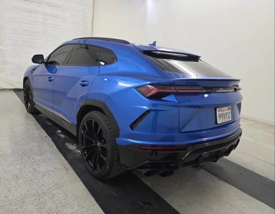 2019 Lamborghini Urus - Image 3 of 8