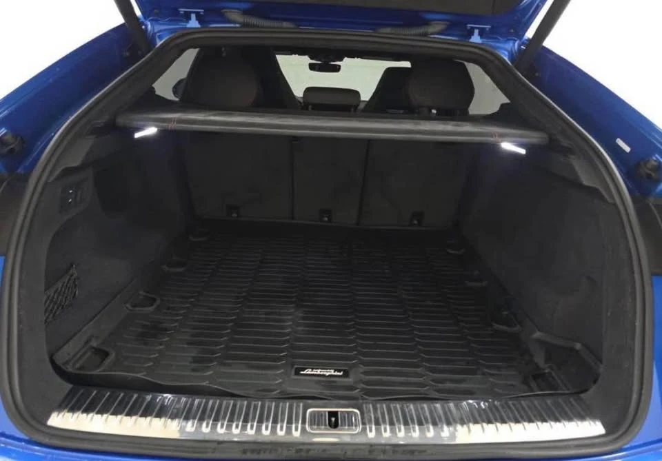 2019 Lamborghini Urus - Image 5 of 8