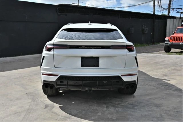 2019 Lamborghini Urus - Image 4 of 19
