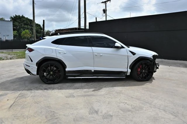 2019 Lamborghini Urus - Image 7 of 19