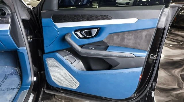 2019 Lamborghini Urus - Image 27 of 31
