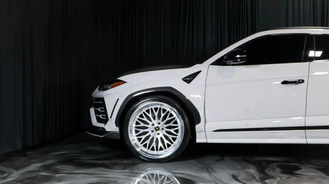 2019 Lamborghini Urus - Image 3 of 31
