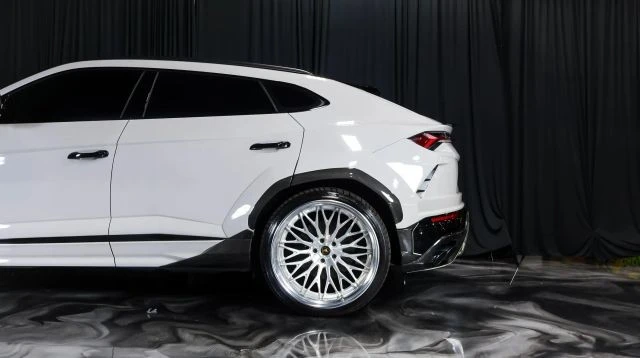2019 Lamborghini Urus - Image 4 of 31