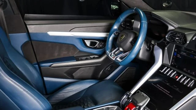 2019 Lamborghini Urus - Image 31 of 31