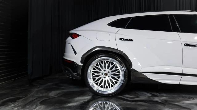2019 Lamborghini Urus - Image 8 of 31