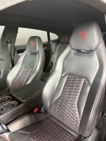 2019 Lamborghini Urus - Image 16 of 19
