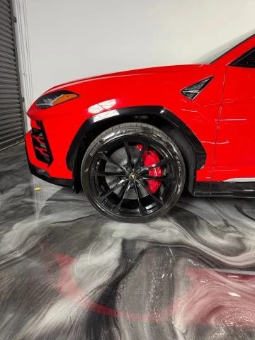 2019 Lamborghini Urus - Image 9 of 19
