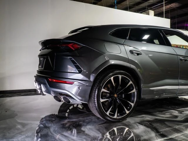 2019 Lamborghini Urus - Image 8 of 21
