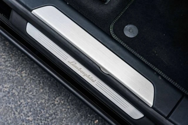 2019 Lamborghini Urus - Image 19 of 21