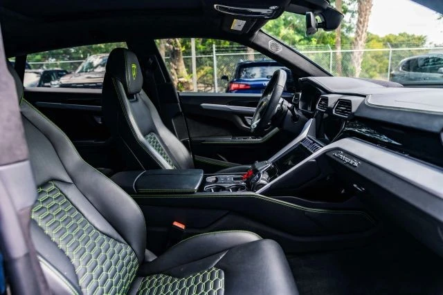 2019 Lamborghini Urus - Image 13 of 21