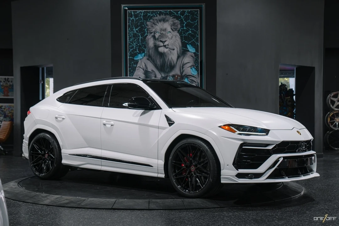 2019 Lamborghini Urus - Image 17 of 21
