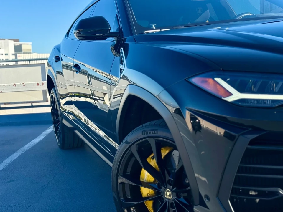 2019 Lamborghini Urus - Image 10 of 21