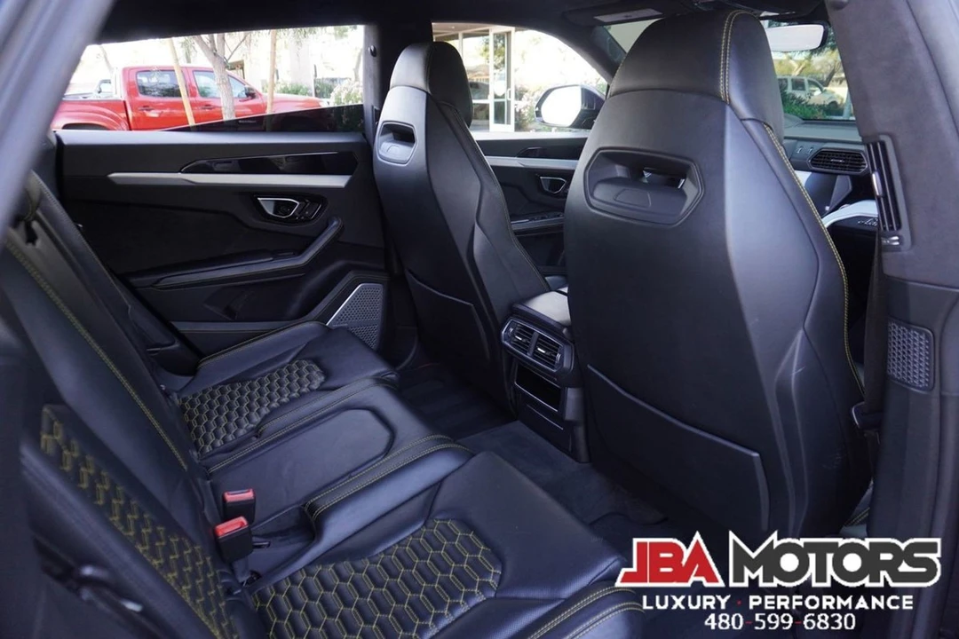 2019 Lamborghini Urus - Image 11 of 12