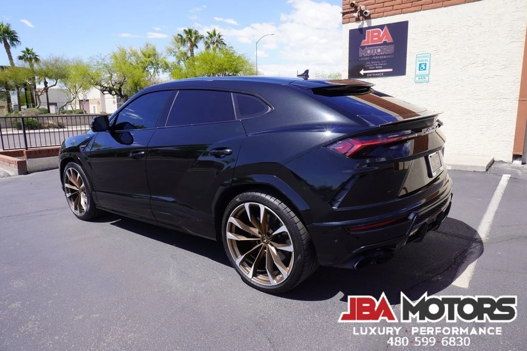 2019 Lamborghini Urus - Image 4 of 12