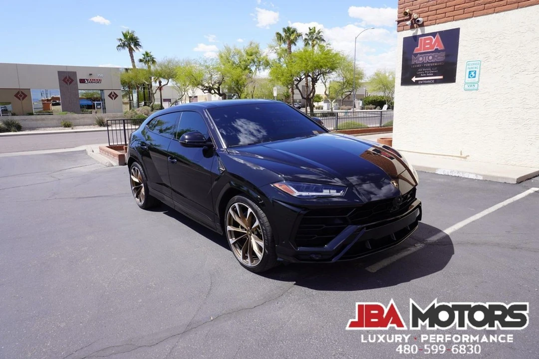 2019 Lamborghini Urus - Image 7 of 12
