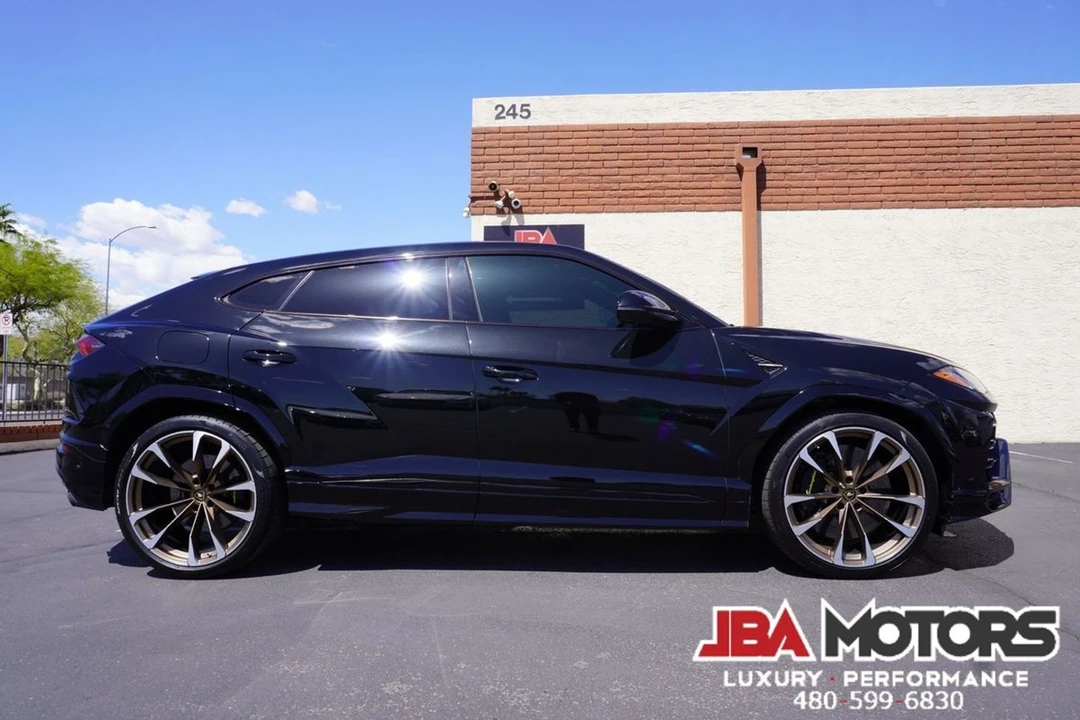 2019 Lamborghini Urus - Image 6 of 12