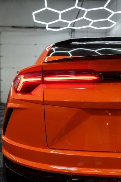 2019 Lamborghini Urus - Image 16 of 20