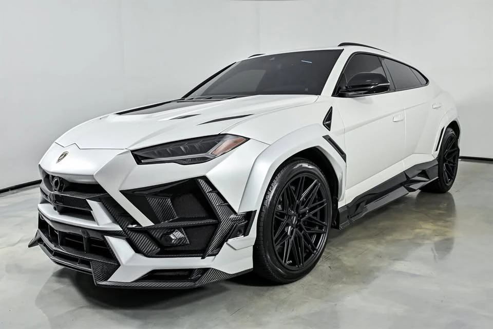 2019 Lamborghini Urus - Image 7 of 20