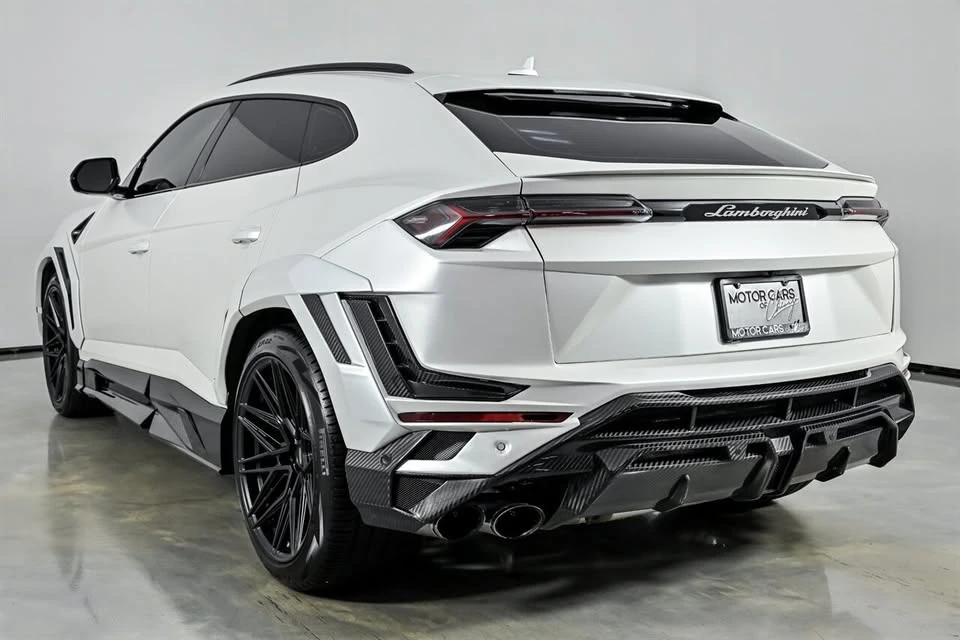 2019 Lamborghini Urus - Image 9 of 20