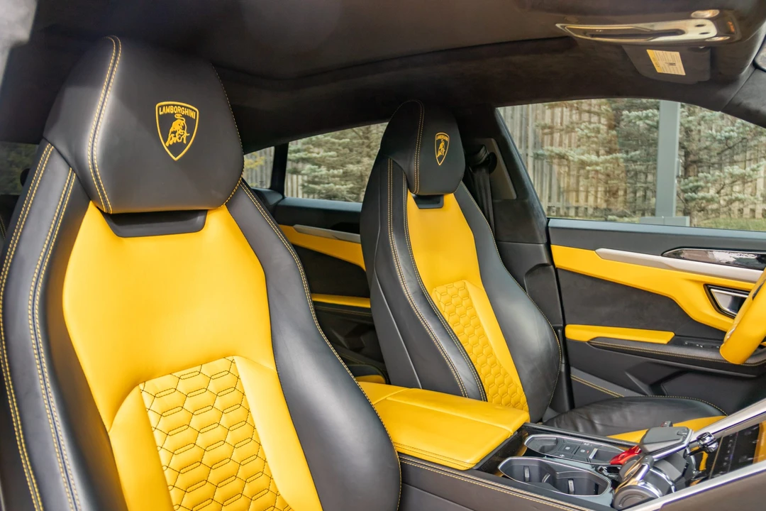 2019 Lamborghini Urus - Image 26 of 31