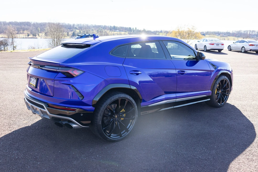 2019 Lamborghini Urus - Image 6 of 31