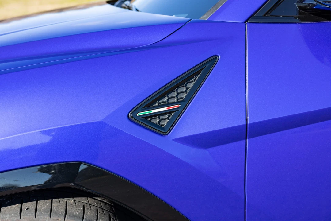 2019 Lamborghini Urus - Image 13 of 31