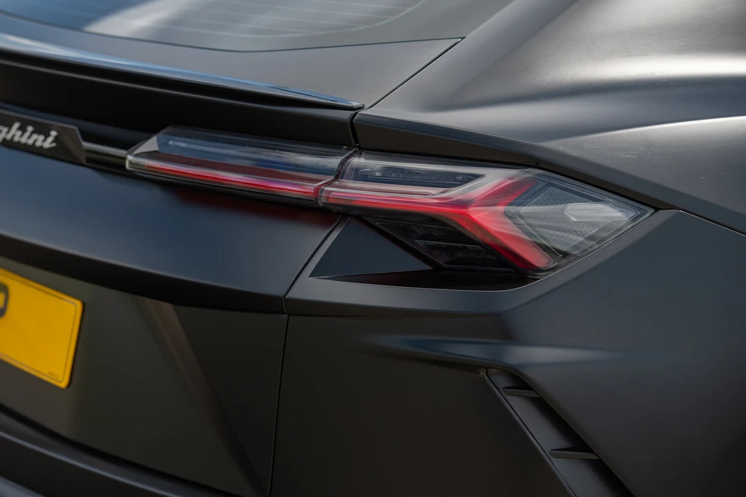 2019 Lamborghini Urus - Image 21 of 31