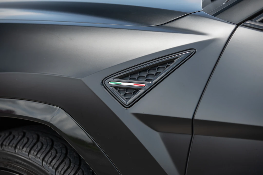 2019 Lamborghini Urus - Image 29 of 31