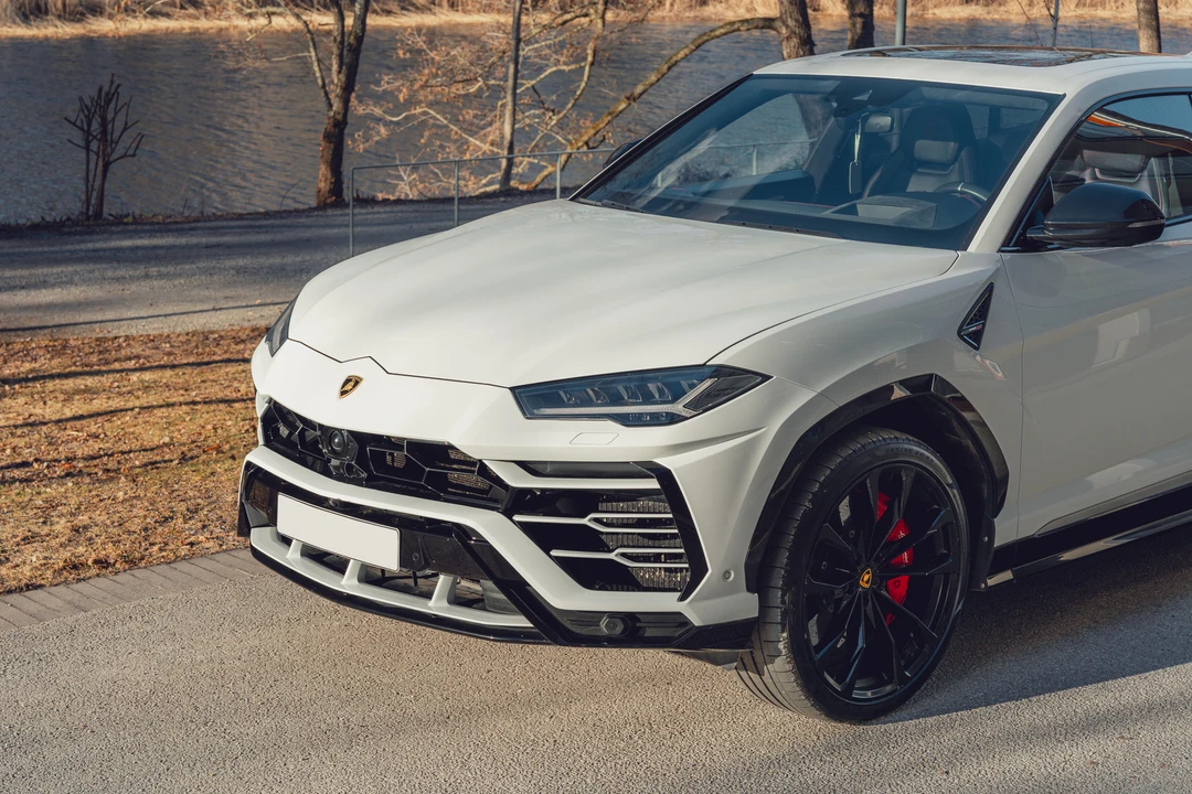 2019 Lamborghini Urus - Image 15 of 31