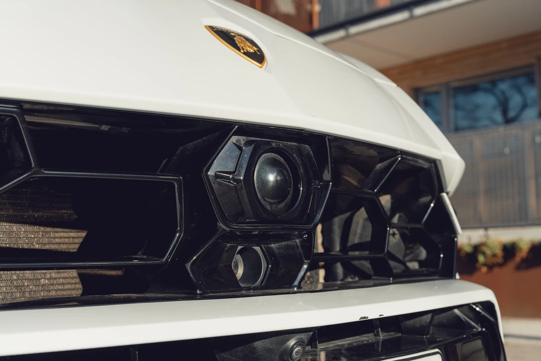2019 Lamborghini Urus - Image 18 of 31