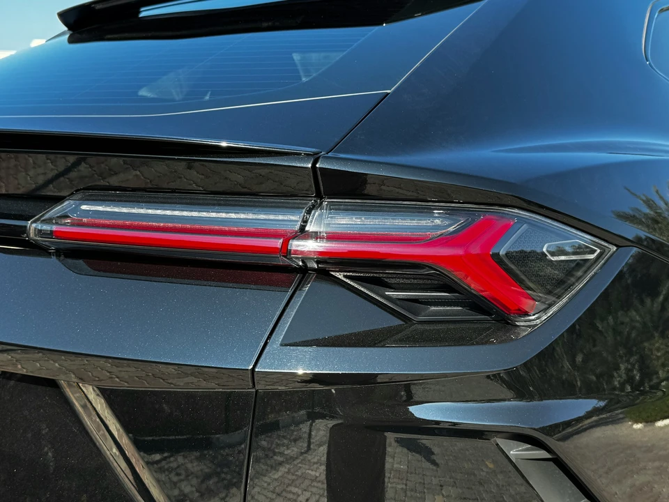 2019 Lamborghini Urus - Image 20 of 21