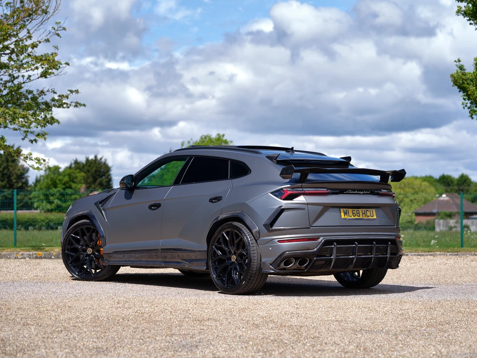 2019 Lamborghini Urus - Image 13 of 31