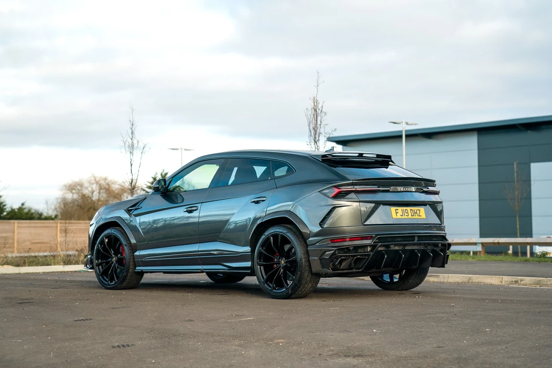 2019 Lamborghini Urus - Image 6 of 31