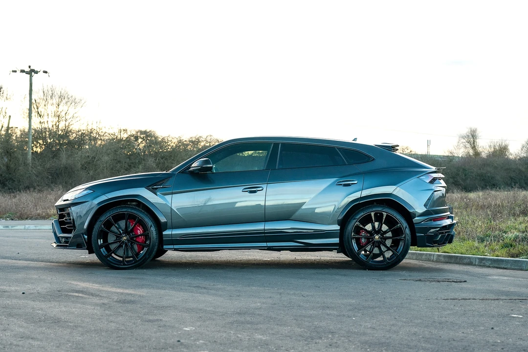2019 Lamborghini Urus - Image 12 of 31