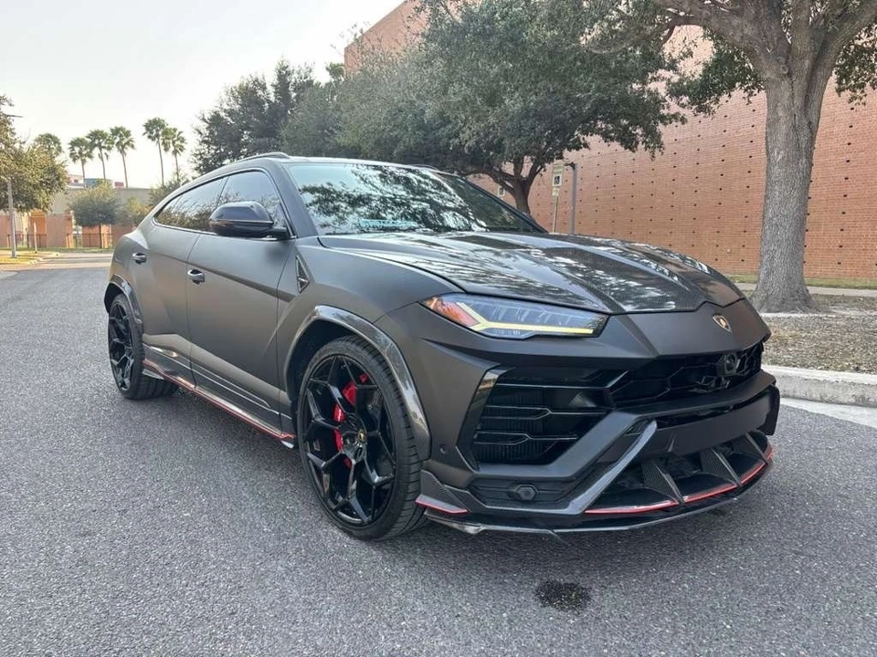2019 Lamborghini Urus - Image 4 of 11