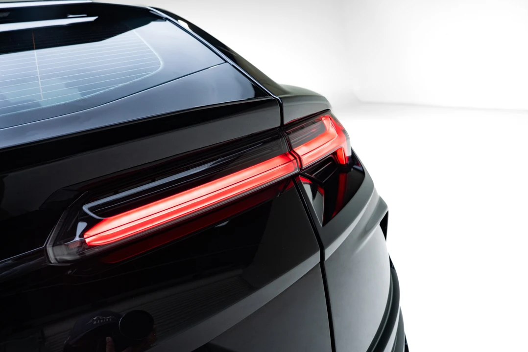 2019 Lamborghini Urus - Image 30 of 31