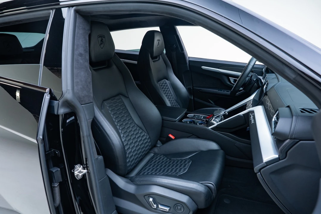 2019 Lamborghini Urus - Image 17 of 31