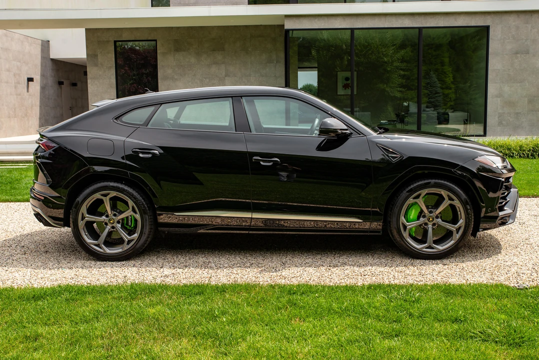 2019 Lamborghini Urus - Image 8 of 31