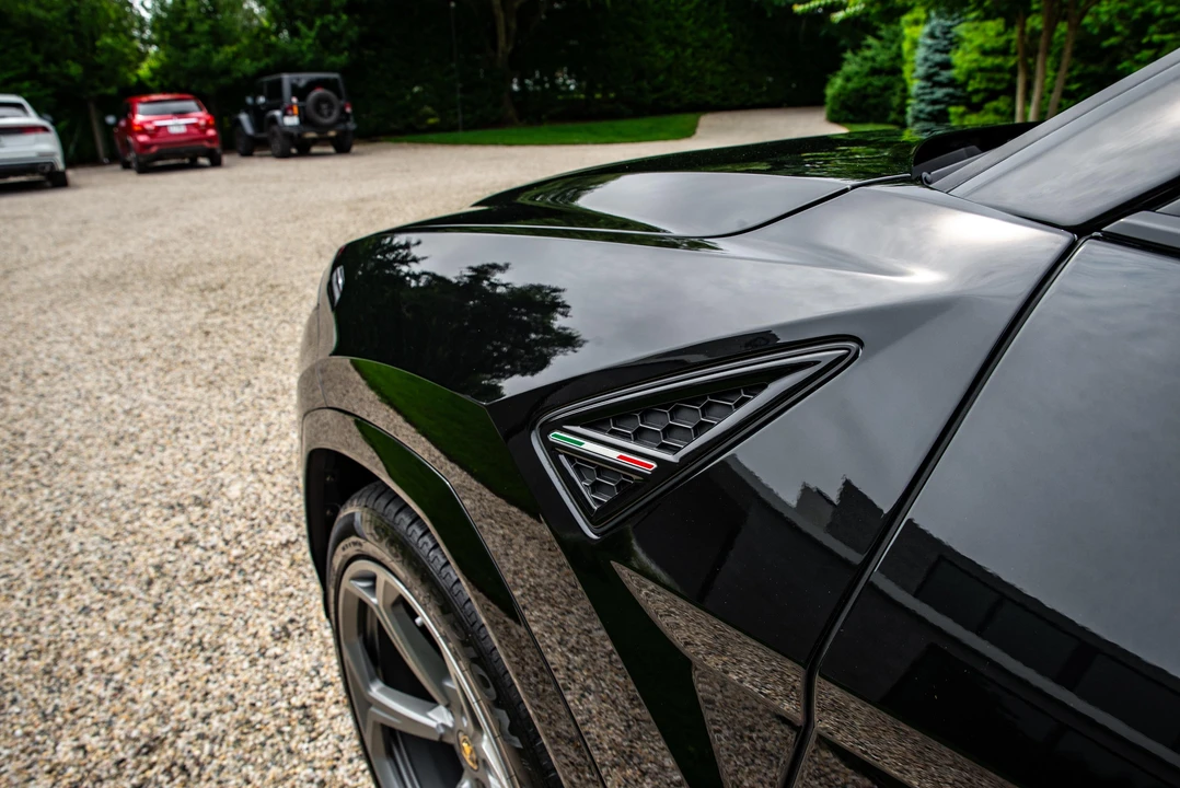2019 Lamborghini Urus - Image 15 of 31