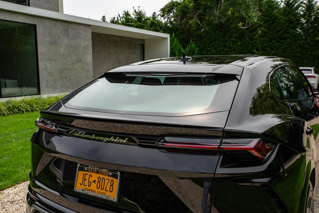 2019 Lamborghini Urus - Image 23 of 31