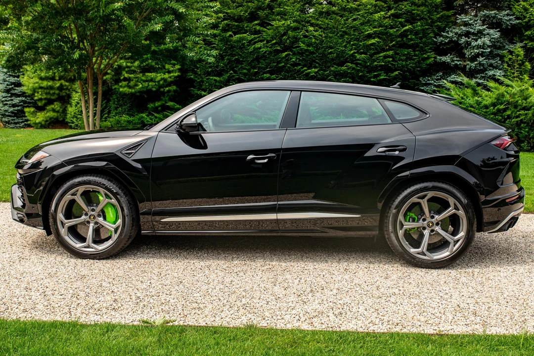 2019 Lamborghini Urus - Image 3 of 31