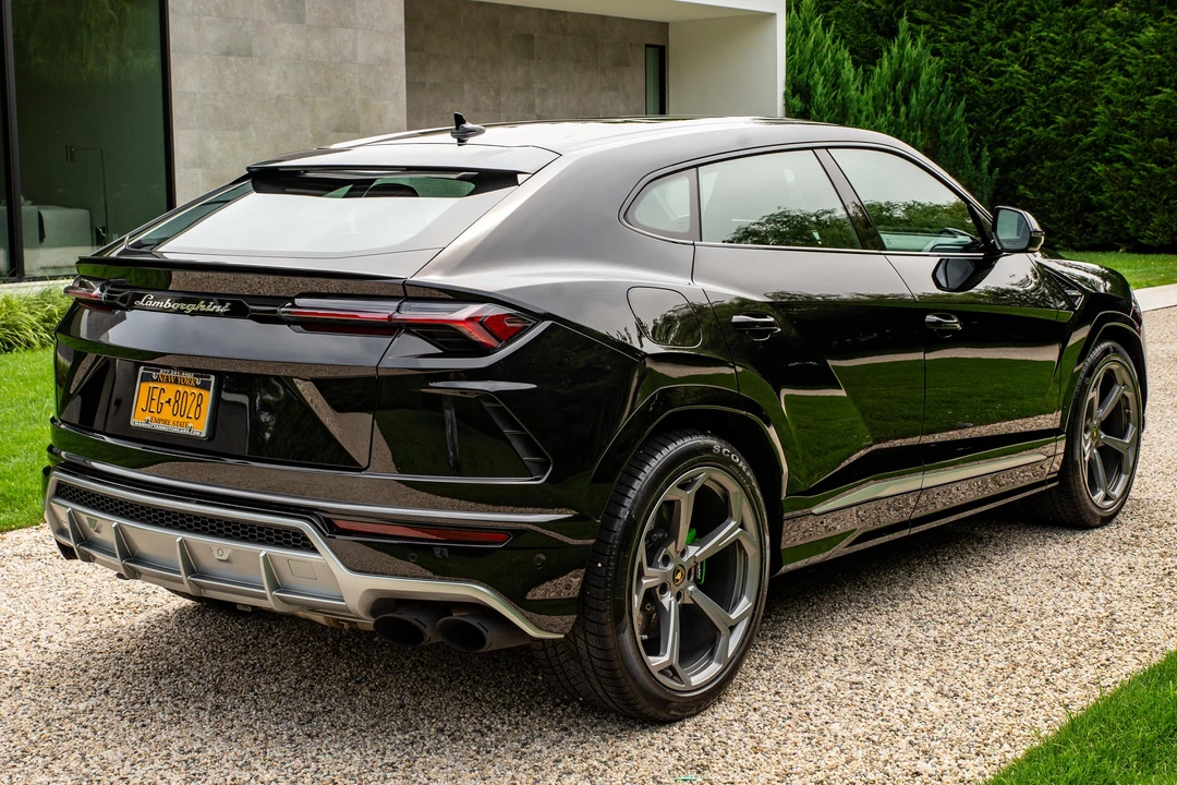 2019 Lamborghini Urus - Image 4 of 31