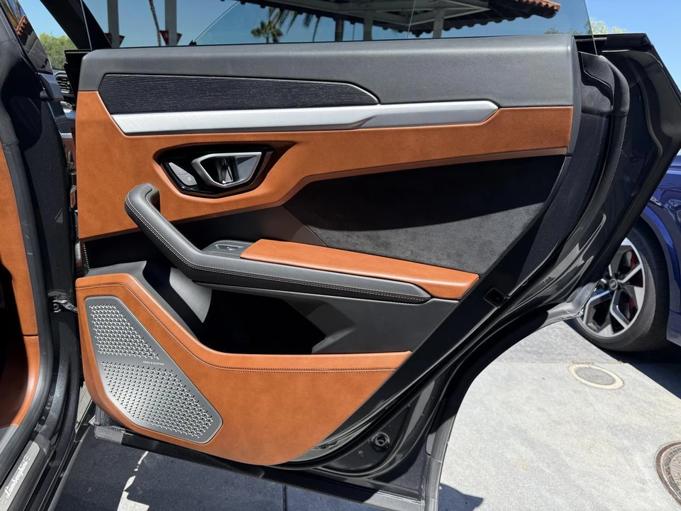 2019 Lamborghini Urus - Image 20 of 23