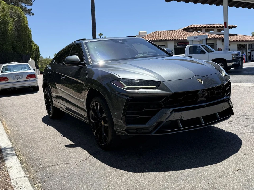 2019 Lamborghini Urus - Image 7 of 23
