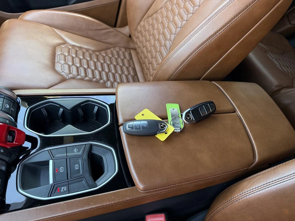 2019 Lamborghini Urus - Image 15 of 23