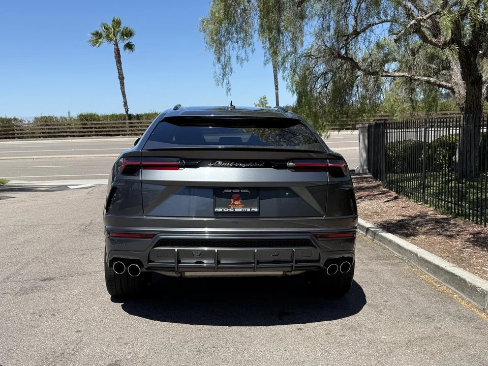 2019 Lamborghini Urus - Image 5 of 23