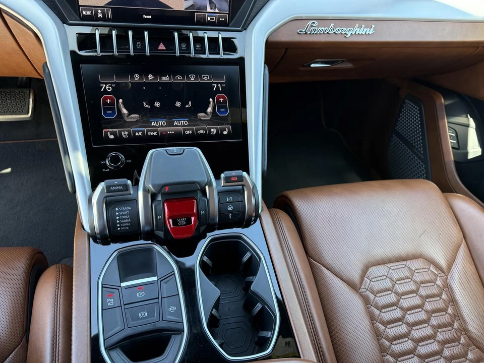 2019 Lamborghini Urus - Image 14 of 23