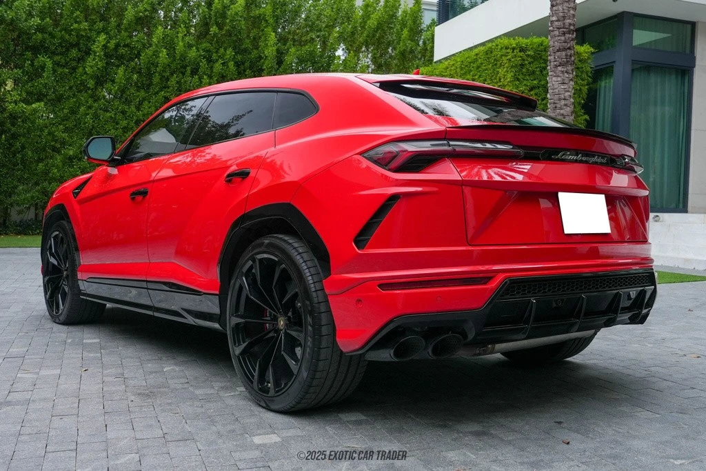 2019 Lamborghini Urus - Image 6 of 12