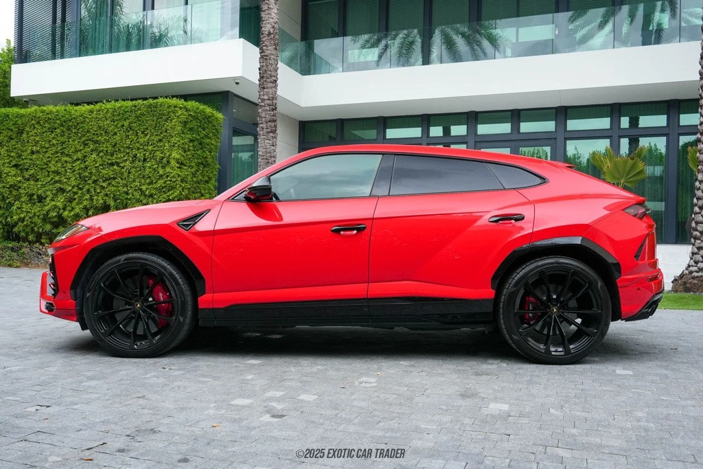 2019 Lamborghini Urus - Image 3 of 12