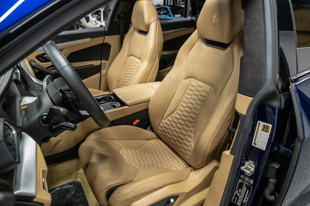 2019 Lamborghini Urus - Image 20 of 21